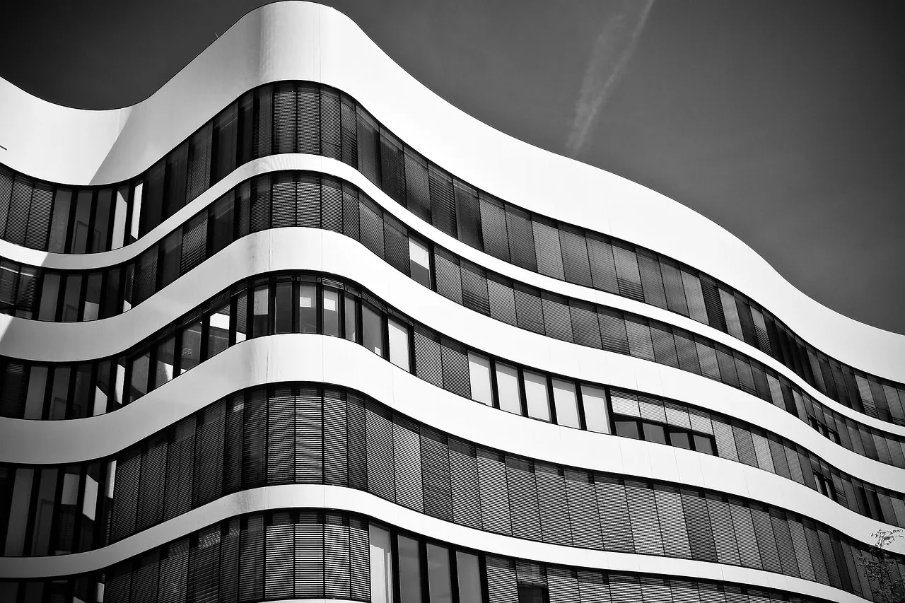 Curved facade study in black and white